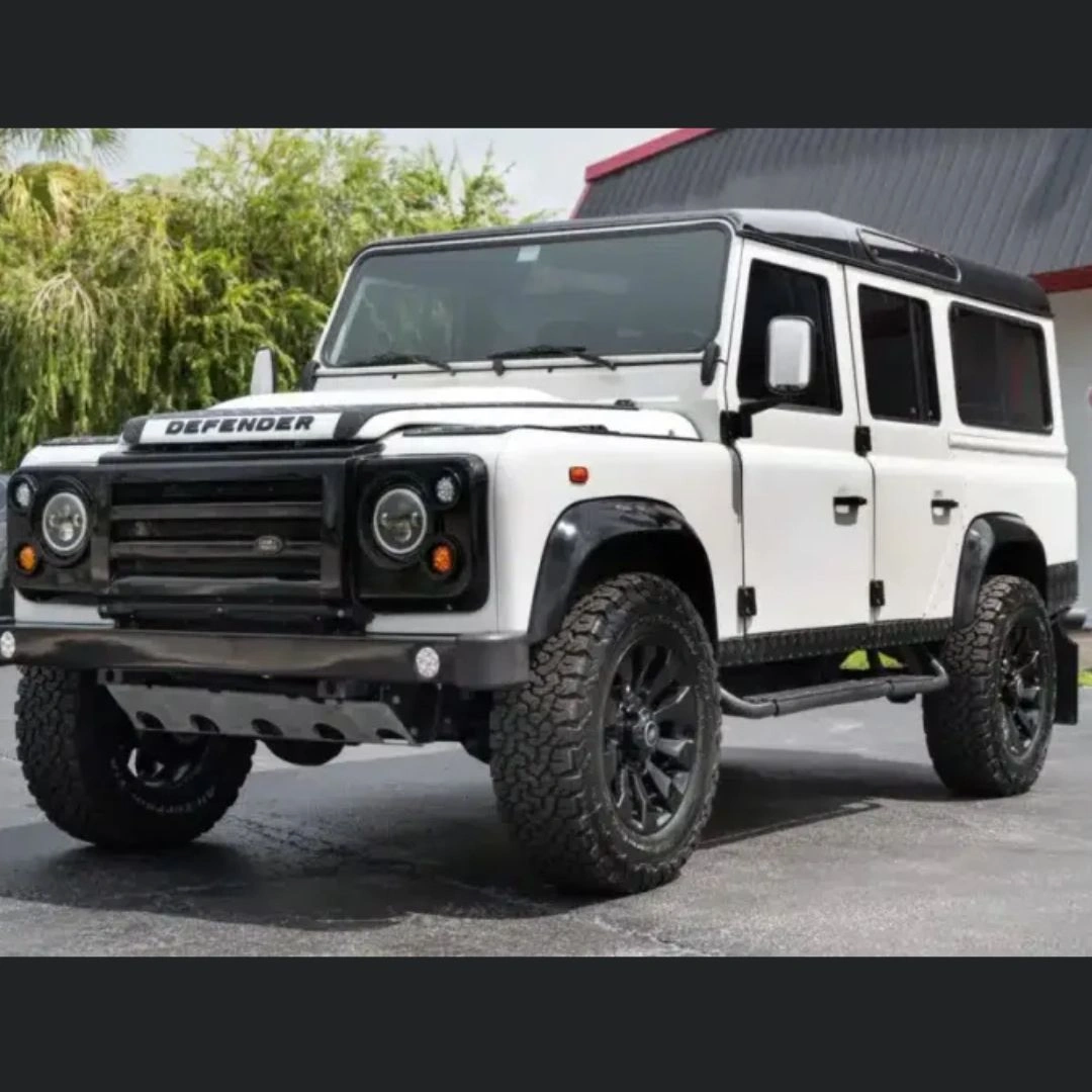 Land Rover Defender 110