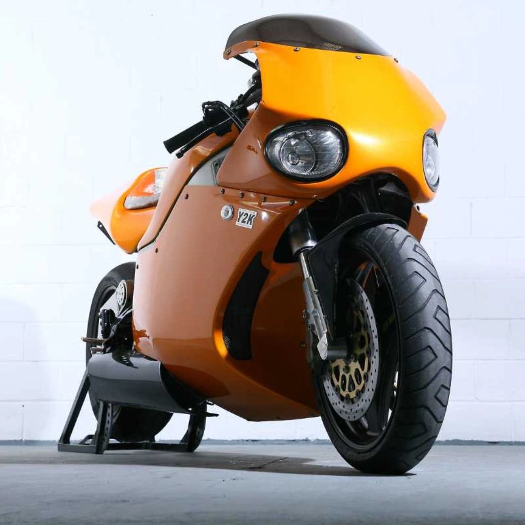 MTT Turbine Superbike Y2K