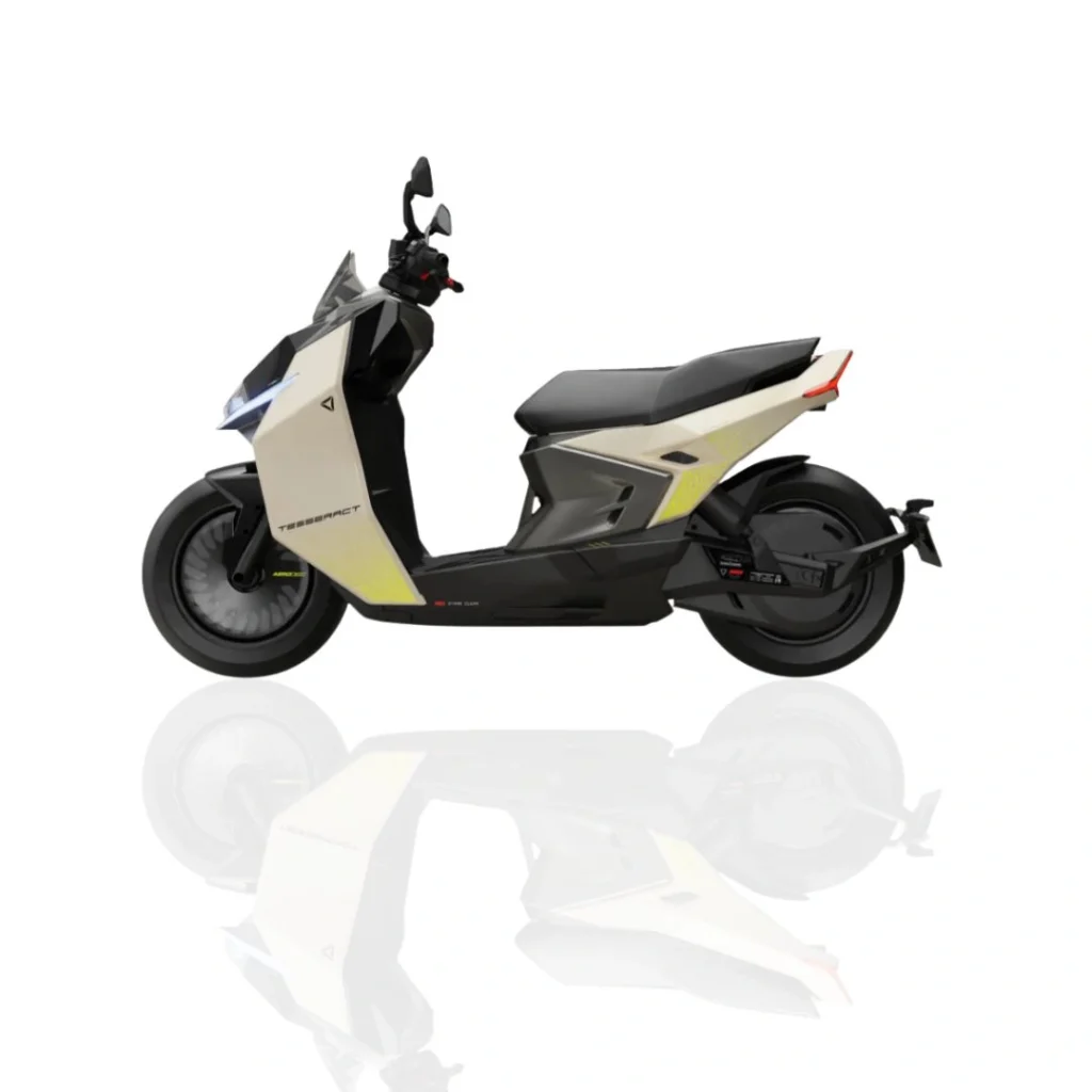  Ultraviolette Tesseract Electric Scooter