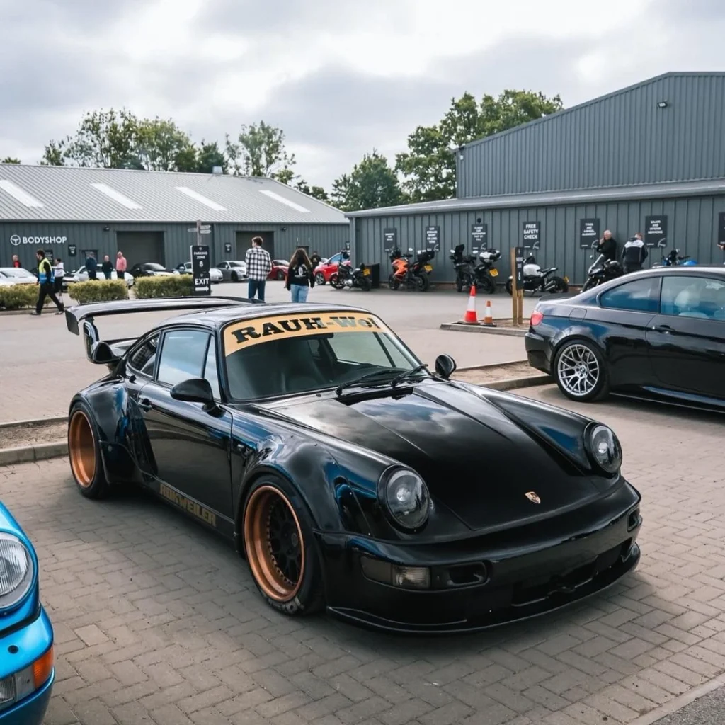 RWB Porsche 911